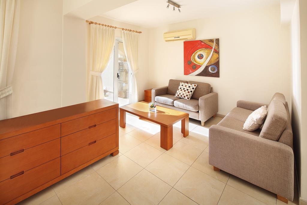 Appartamento Adamou Gardens Paphos Esterno foto